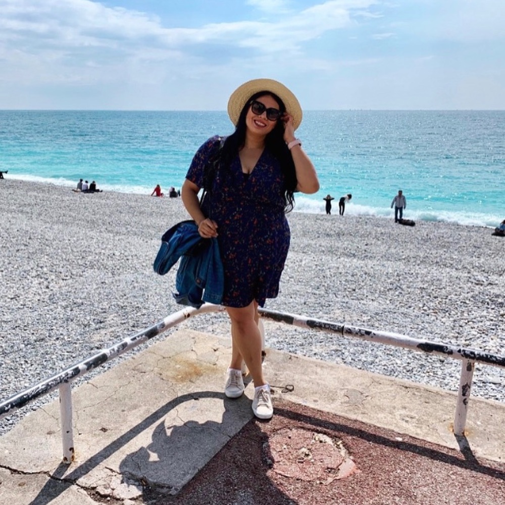 Meet your Posher, Monica